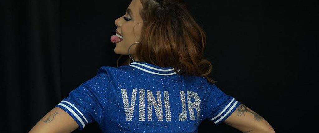 La cantante Anitta se presentó en el estadio de Estambul. La cantante Anitta se presentó en el estadio de Estambul.
