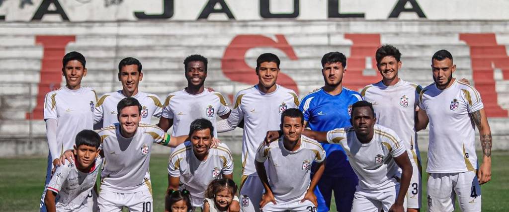 El equipo merengue no pudo ganar en condición de local y terminó cayendo 1-4 ante Torre Fuerte. El equipo merengue no pudo ganar en condición de local y terminó cayendo 1-4 ante Torre Fuerte.
