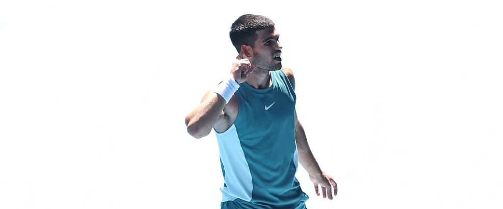 Carlos Alcaraz, número tres del mundo se metió entre los ocho mejores del ATP 500 de Rotterdam. Carlos Alcaraz, número tres del mundo se metió entre los ocho mejores del ATP 500 de Rotterdam.