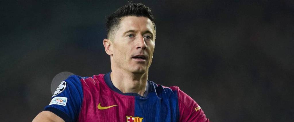 El delantero polaco entró en la convocatoria del Barcelona para enfrentar al Inter de Milán, por Champions. El delantero polaco entró en la convocatoria del Barcelona para enfrentar al Inter de Milán, por Champions.