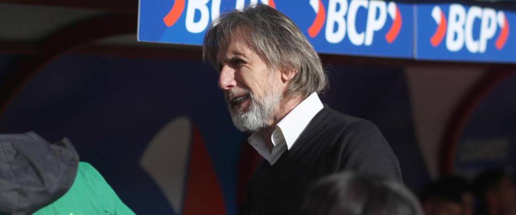 El técnico argentino no seguirá entrenando a Chile tras su salida por malo resultados. El técnico argentino no seguirá entrenando a Chile tras su salida por malo resultados.