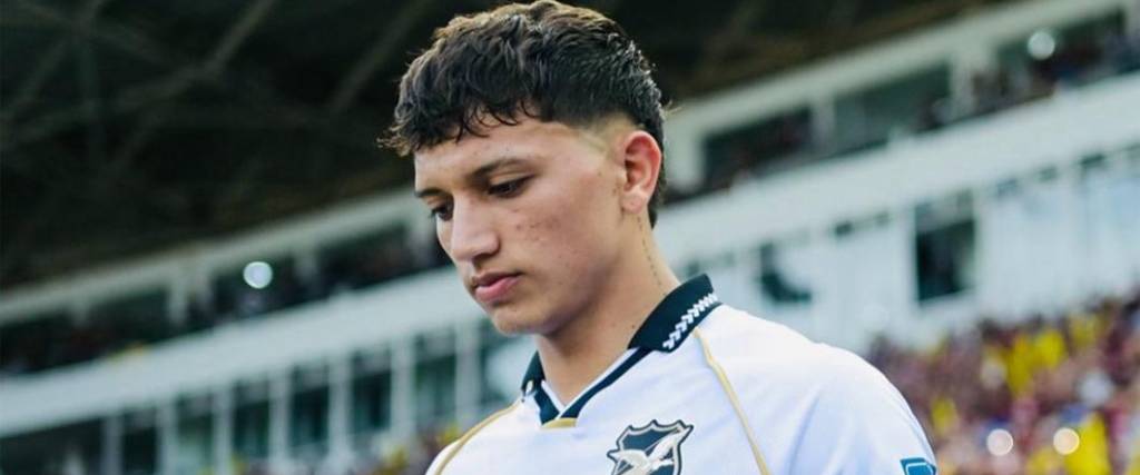 El delantero de la selección boliviana no jugará en Aldosivi tras negativa de Bolívar de cederlo al ‘Tiburón’. El delantero de la selección boliviana no jugará en Aldosivi tras negativa de Bolívar de cederlo al ‘Tiburón’.