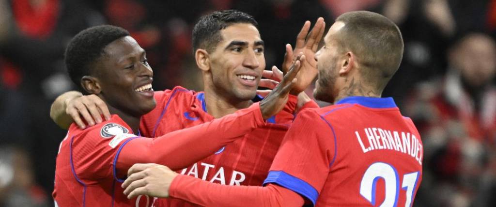 El equipo parisino logró su tercera victoria consecutiva en la fase inicial de la Champions con goleada. El equipo parisino logró su tercera victoria consecutiva en la fase inicial de la Champions con goleada.