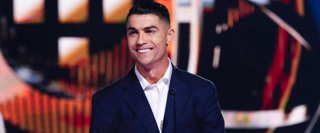 El astro luso se convirtió en el primer futbolista en superar los mil millones de dólares de patrimonio neto. El astro luso se convirtió en el primer futbolista en superar los mil millones de dólares de patrimonio neto.