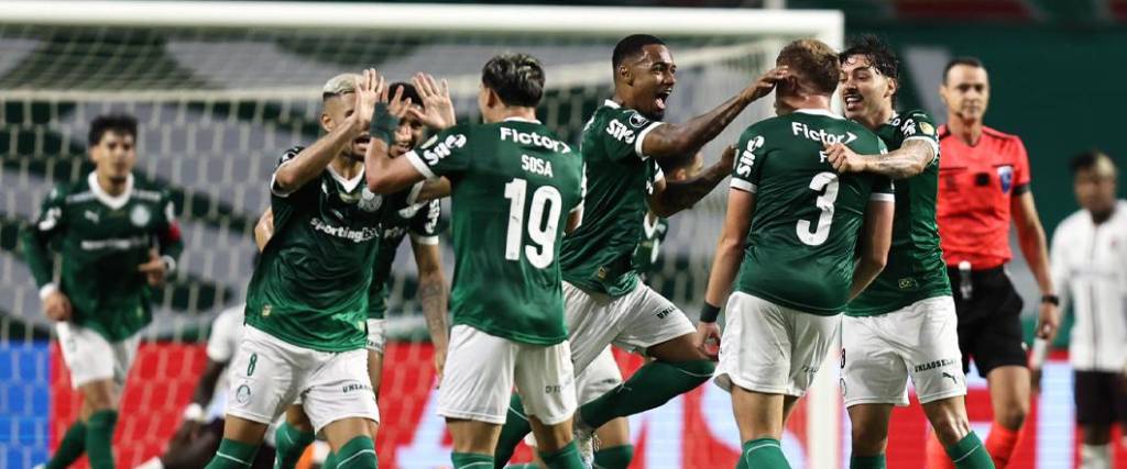 El conjunto brasileño se impuso por 4-0, remontando por primera vez en la historia un 3-0 en ‘semis’. El conjunto brasileño se impuso por 4-0, remontando por primera vez en la historia un 3-0 en ‘semis’.