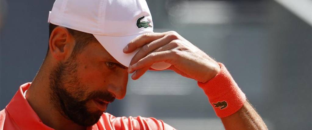 El tenista serbio quedó eliminado en segunda ronda del Masters 1000 de Madrid tras caer ante Arnaldi. El tenista serbio quedó eliminado en segunda ronda del Masters 1000 de Madrid tras caer ante Arnaldi.