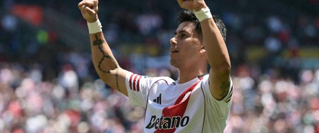 El tercer tanto del conjunto argentino lo marcó Maxi Meza, sentenciado la victoria del equipo de Gallardo. El tercer tanto del conjunto argentino lo marcó Maxi Meza, sentenciado la victoria del equipo de Gallardo.
