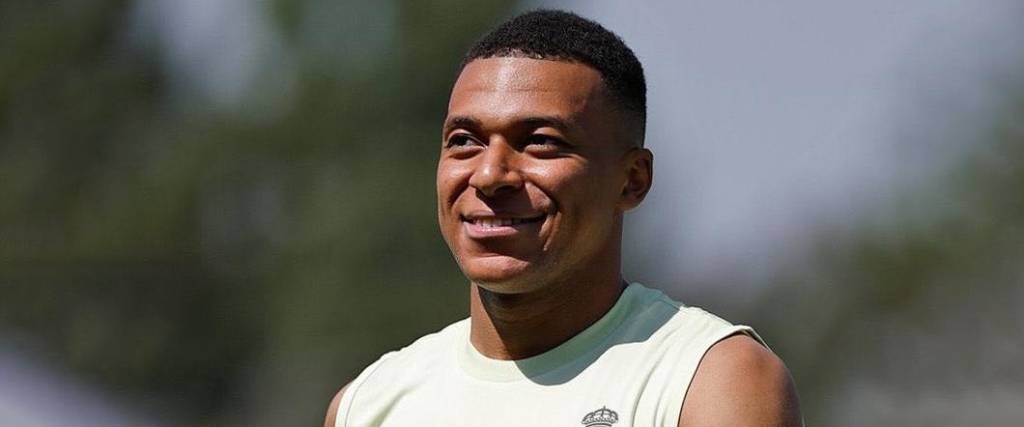 El delantero francés quedó fuera del partido con Salzburgo, pese a entrenarse con normalidad en el Madrid. El delantero francés quedó fuera del partido con Salzburgo, pese a entrenarse con normalidad en el Madrid.