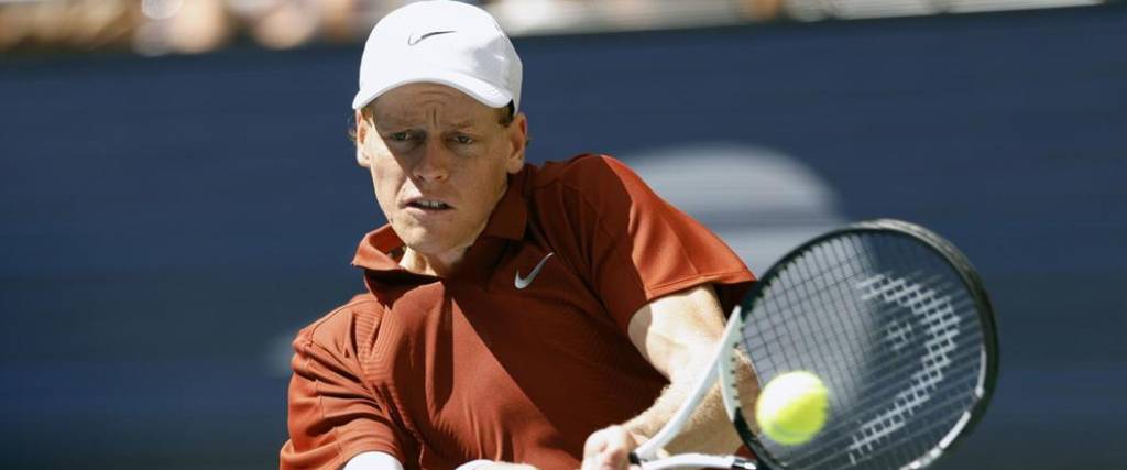 El tenista italiano inició la defensa de su título en el US Open con una victoria por 3-0 ante el checo Kopriva El tenista italiano inició la defensa de su título en el US Open con una victoria por 3-0 ante el checo Kopriva