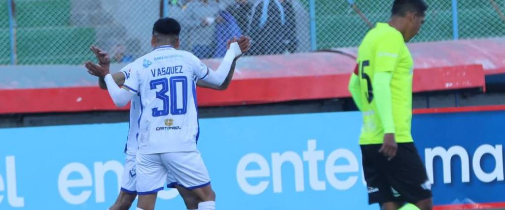 El equipo orureño obtuvo una victoria en condición de local gracias a dos goles del uruguayo Arismendi. El equipo orureño obtuvo una victoria en condición de local gracias a dos goles del uruguayo Arismendi.