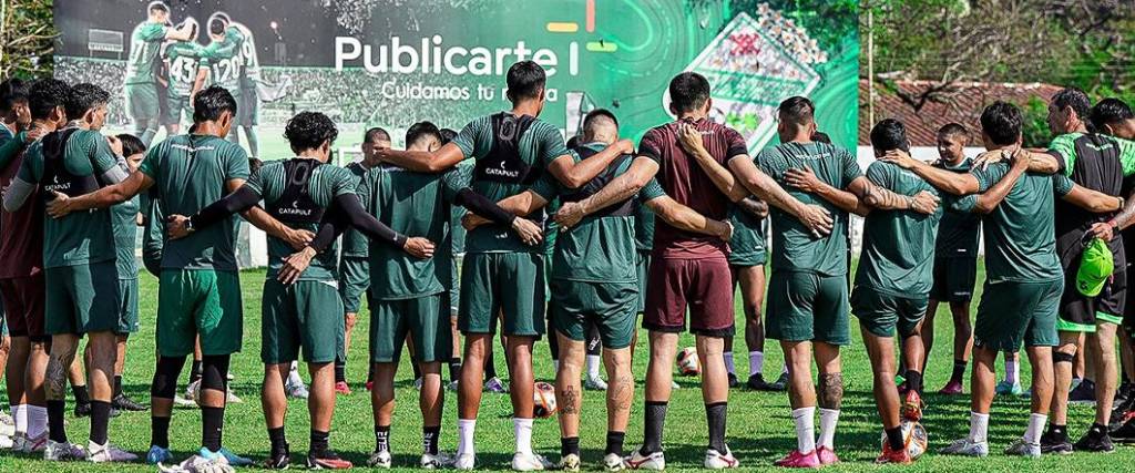 La dirigencia de Oriente Petrolero no cumplió con el pago de un mes de salario, según los jugadores. La dirigencia de Oriente Petrolero no cumplió con el pago de un mes de salario, según los jugadores.