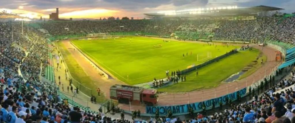 El estadio Tahuichi puede perder la organización de la final de la Copa Sudamericana por retraso en obras. El estadio Tahuichi puede perder la organización de la final de la Copa Sudamericana por retraso en obras.