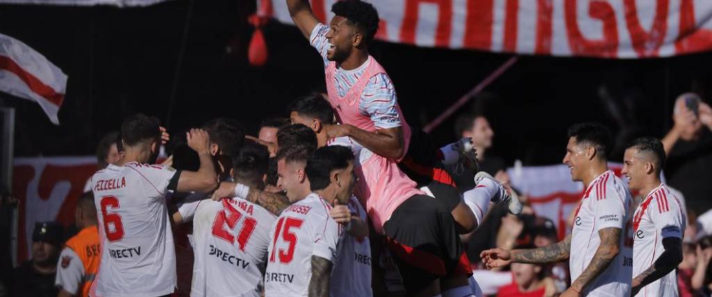 El conjunto millonario se impuso por 2-1 en condición de local para quedarse con el clásico ante Boca. El conjunto millonario se impuso por 2-1 en condición de local para quedarse con el clásico ante Boca.