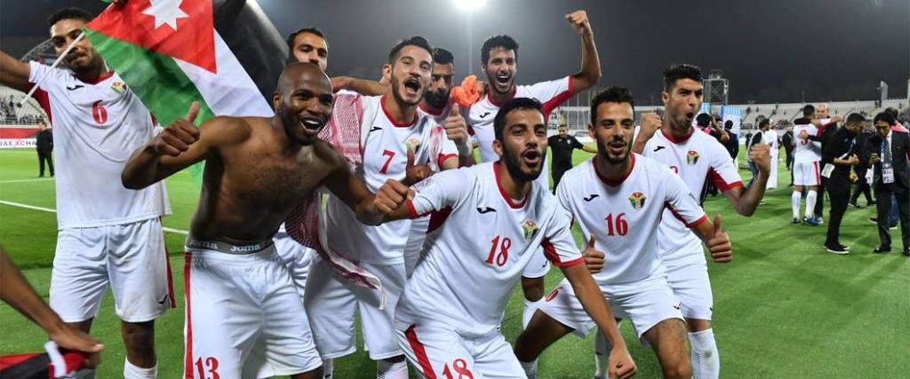 El equipo jordano logró los tres puntos que le faltaba para asegurar su boleto para la Copa del Mundo 2026. El equipo jordano logró los tres puntos que le faltaba para asegurar su boleto para la Copa del Mundo 2026.