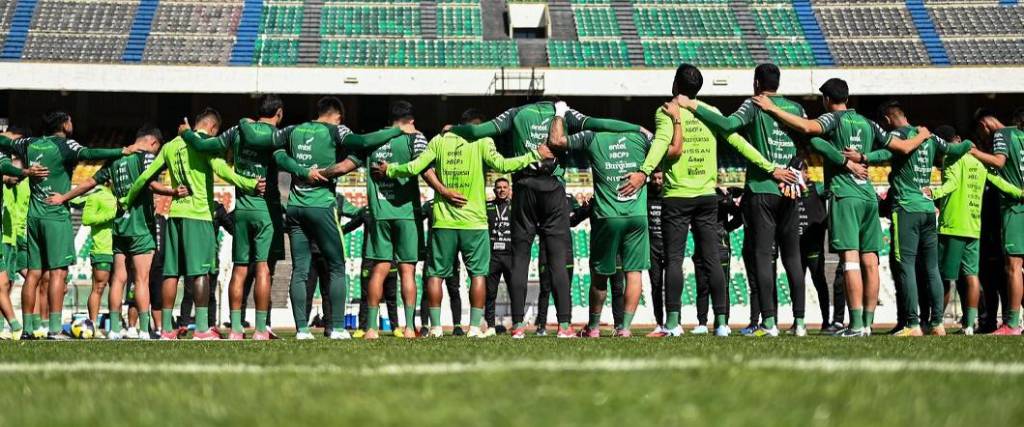 El combinado nacional cerró prácticas en el estadio Metropolitano, donde el DT Villegas definió el equipo. El combinado nacional cerró prácticas en el estadio Metropolitano, donde el DT Villegas definió el equipo.