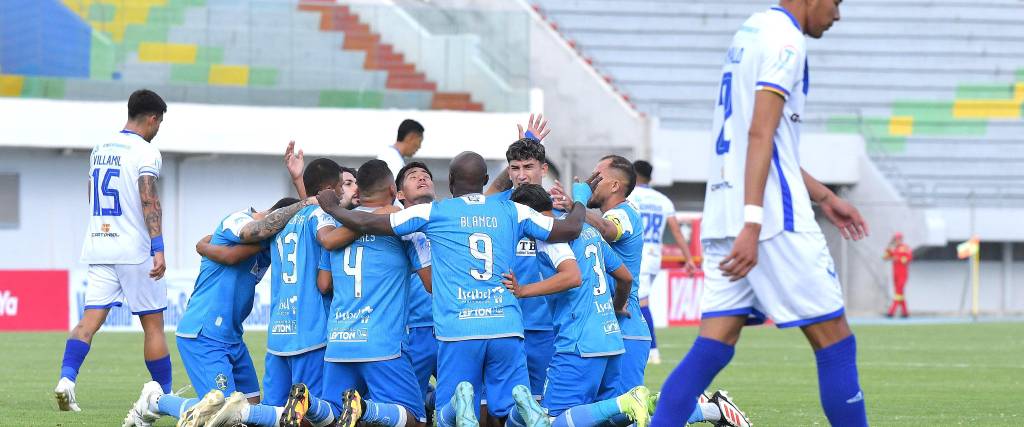 La celebración de uno de los goles de San Antonio en su victoria frente a San José. La celebración de uno de los goles de San Antonio en su victoria frente a San José.