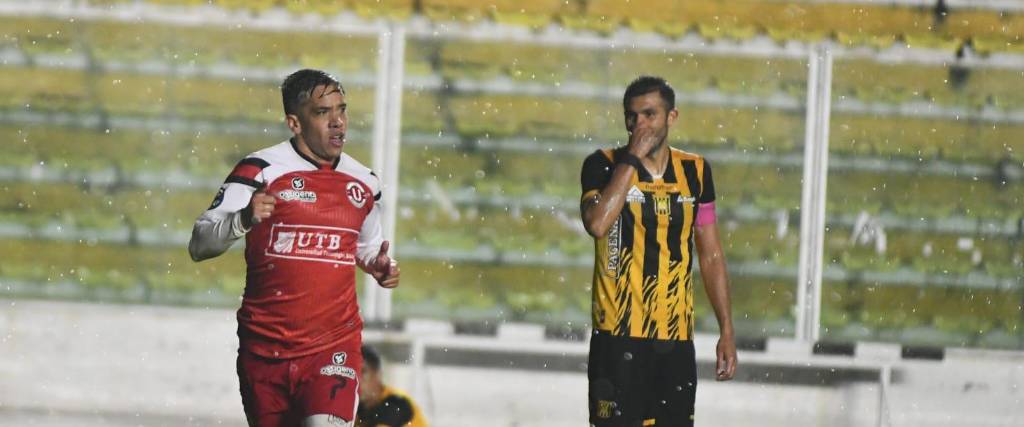 Empate en el estadio Hernando Siles, de La Paz. Empate en el estadio Hernando Siles, de La Paz.