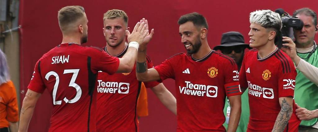 El portugués Bruno Fernandes anotó el primer gol del Manchester United en el duelo ante el Arsenal. El portugués Bruno Fernandes anotó el primer gol del Manchester United en el duelo ante el Arsenal.