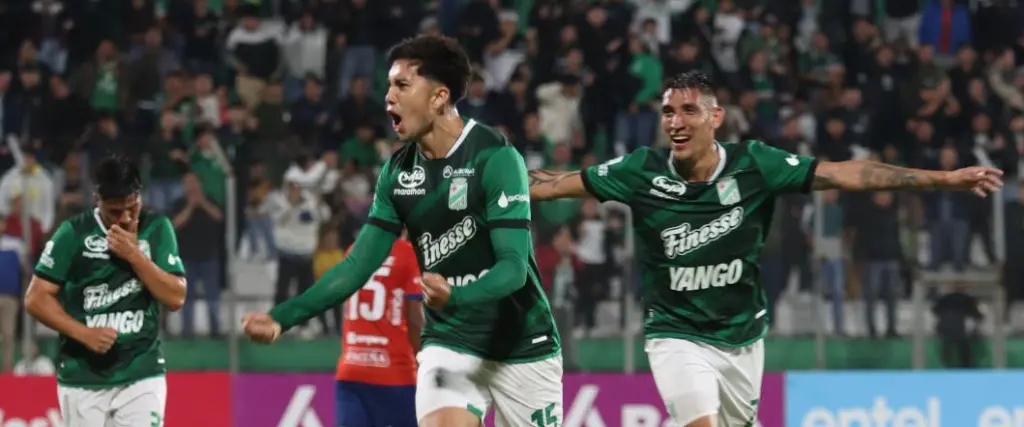 Franz González marcó el primer tanto del conjunto refinero en el compromiso ante el Rojo. Franz González marcó el primer tanto del conjunto refinero en el compromiso ante el Rojo.