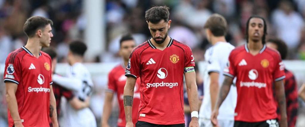 El portugués Bruno Fernandes falló un penal que pudo cambiar el rumbo del partido a favor del United. El portugués Bruno Fernandes falló un penal que pudo cambiar el rumbo del partido a favor del United.