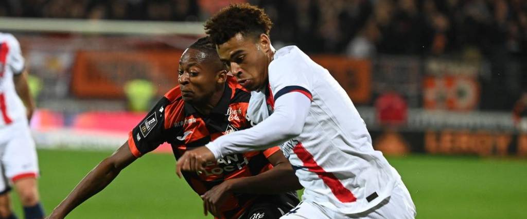 El equipo parisino no pudo ganar tras empatar 1-1 en su visita a Lorient. Además perdió a Doué por lesión. El equipo parisino no pudo ganar tras empatar 1-1 en su visita a Lorient. Además perdió a Doué por lesión.
