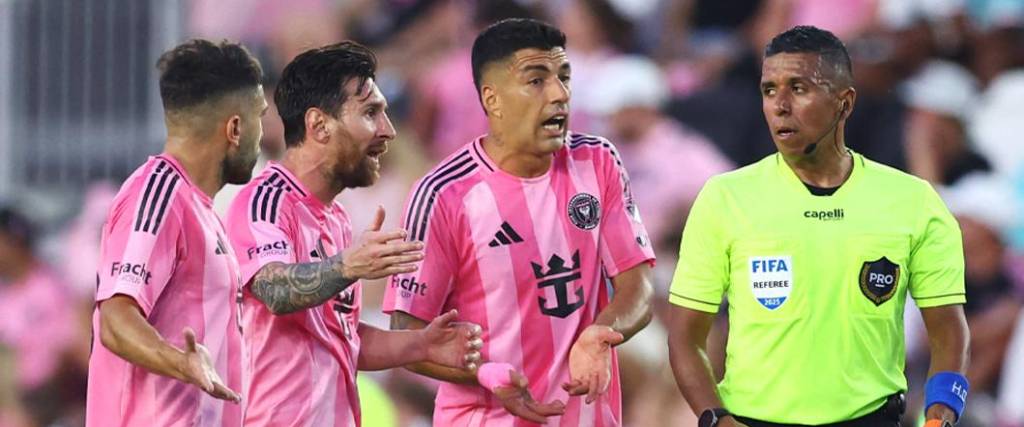 El delantero argentino se quejó por las decisiones de los árbitros en la Major League Soccer. El delantero argentino se quejó por las decisiones de los árbitros en la Major League Soccer.
