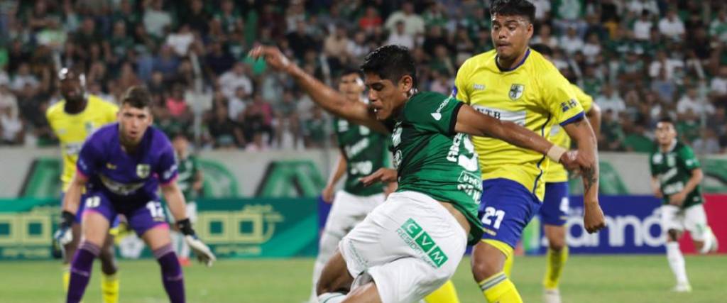 El equipo albiverde no pudo sostener su ventaja en el marcador y terminó empatando 3-3 en Montero. El equipo albiverde no pudo sostener su ventaja en el marcador y terminó empatando 3-3 en Montero.