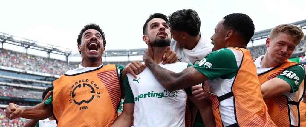 El ‘verdao’ se impuso por 2-0, logrando su primera victoria en la fase de grupos del Mundial de Clubes. El ‘verdao’ se impuso por 2-0, logrando su primera victoria en la fase de grupos del Mundial de Clubes.
