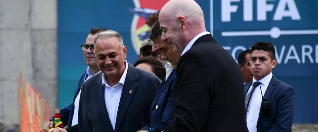 Las autoridades deportivas como Gianni Infantino fueron se encargaron de inaugurar la cancha. Las autoridades deportivas como Gianni Infantino fueron se encargaron de inaugurar la cancha.