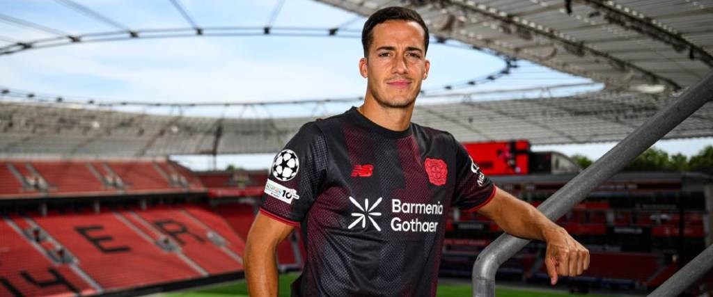 Lucas Vásquez firmó contrato por dos temporadas con el Bayer Leverkusen tras su paso por el Real Madrid. Lucas Vásquez firmó contrato por dos temporadas con el Bayer Leverkusen tras su paso por el Real Madrid.