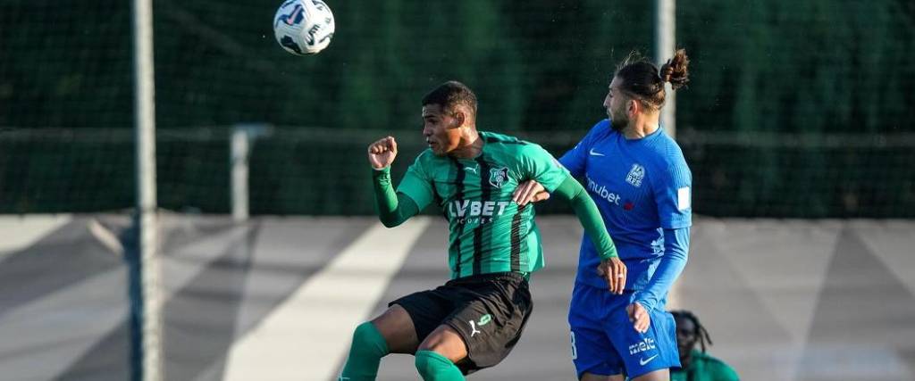 El delantero boliviano marcó un gol en el empate 2-2 de su equipo ante Larne de Irlanda del Norte. El delantero boliviano marcó un gol en el empate 2-2 de su equipo ante Larne de Irlanda del Norte.