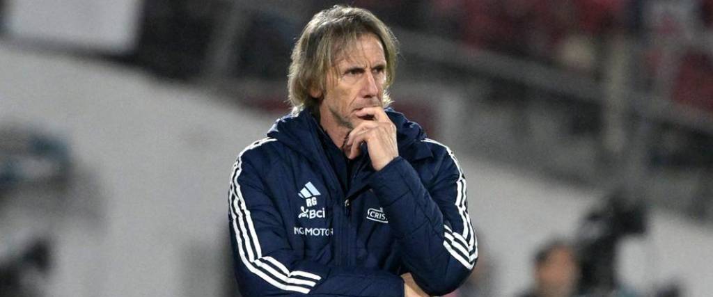 El técnico argentino no ocultó su frustración por la mala campaña de Chile en las Eliminatorias. El técnico argentino no ocultó su frustración por la mala campaña de Chile en las Eliminatorias.