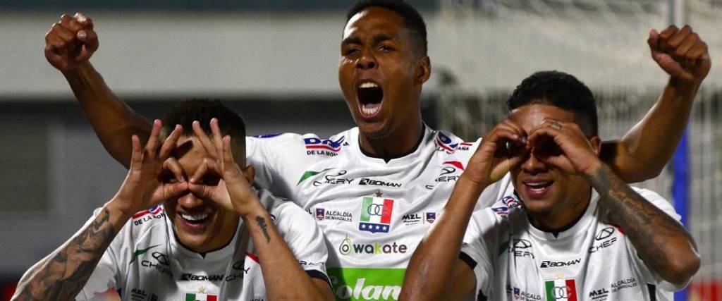 El equipo colombiano logró una victoria por goleada en Cochabamba ante San Antonio. El equipo colombiano logró una victoria por goleada en Cochabamba ante San Antonio.