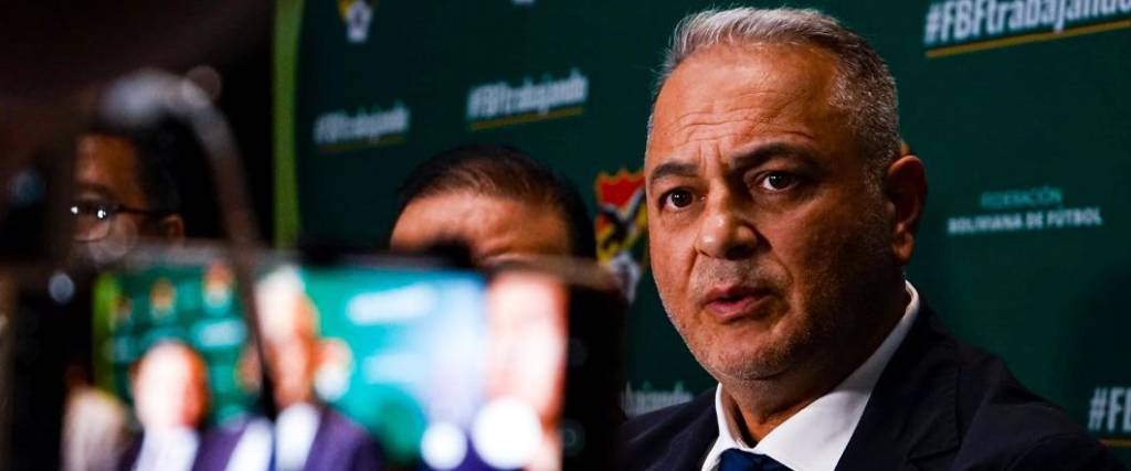 Fernando Costa habló de la crisis económica que atraviesan los clubes a raíz de la falta de divisas. Fernando Costa habló de la crisis económica que atraviesan los clubes a raíz de la falta de divisas.