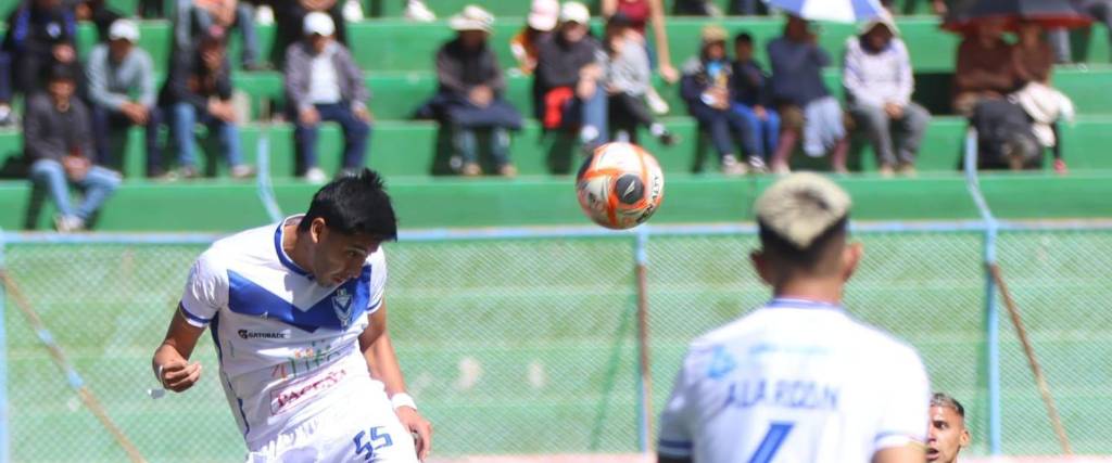 Real Oruro empató con San José en el Bermúdez. Real Oruro empató con San José en el Bermúdez.