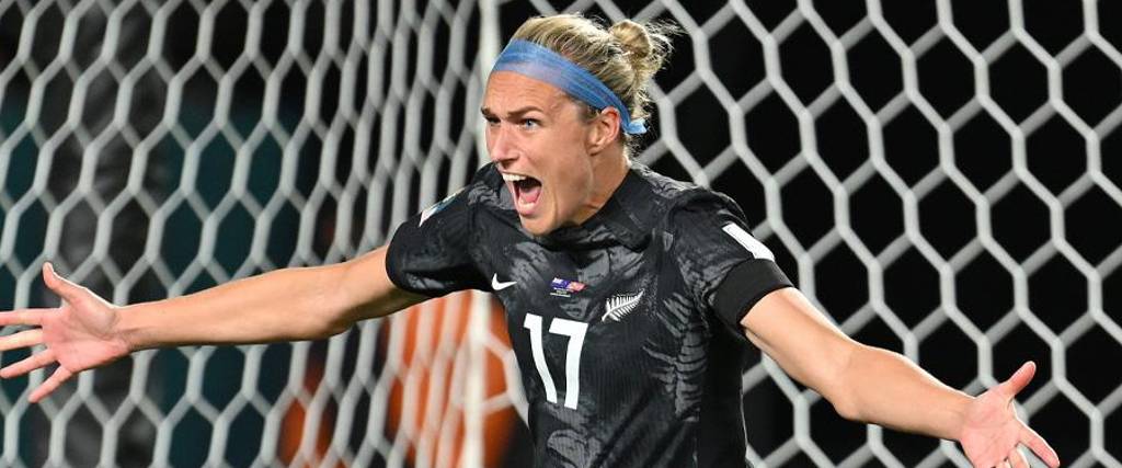 Hannah Wilkinson anotó el primer tanto del torneo Mundial a favor de Nueva Zelanda. Hannah Wilkinson anotó el primer tanto del torneo Mundial a favor de Nueva Zelanda.