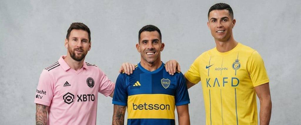 Lionel Messi (izq.), Carlos Tévez y Cristiano Ronaldo pueden estar junto en la Bombonera, en diciembre.
