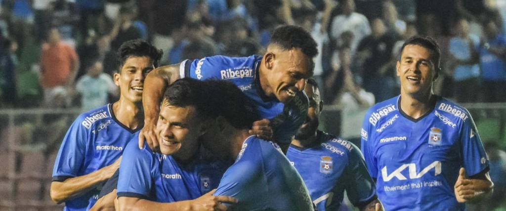 Blooming es uno de los equipos que está peleando por un cupo a un torneo internacional