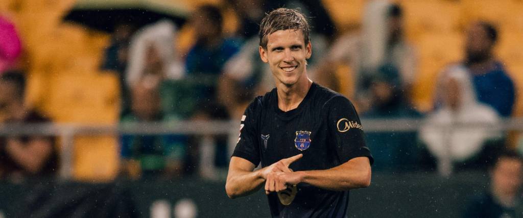 Dani Olmo, mediocampista creativo del FC Barcelona, que se lesionó ante el PSG.