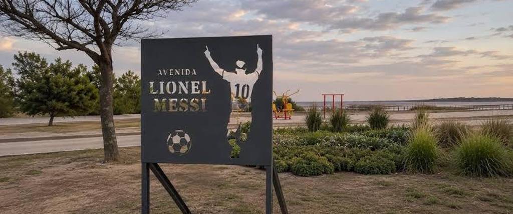 El paseo costero se llama Lionel Messi en homenaje al astro argentino y queda en la ciudad de Santa Fe.