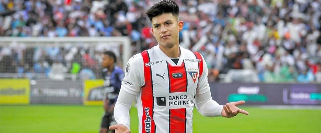 Gabriel Villamil con la camiseta de LDU de Quito