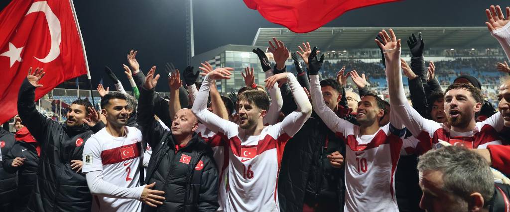 El festejo de los jugadores turcos tras su clasificación al Mundial