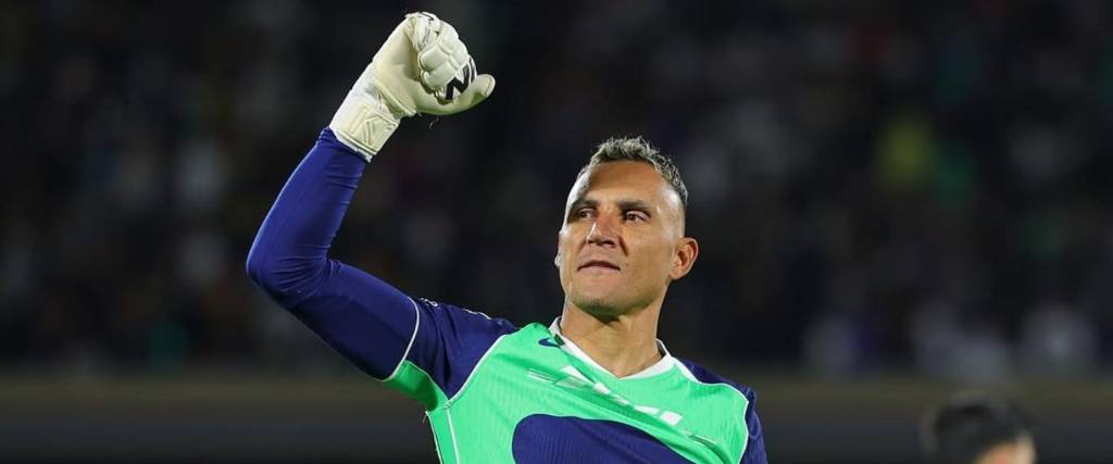 Keylor Navas, protagoniza un momento viral durante una conferencia. 