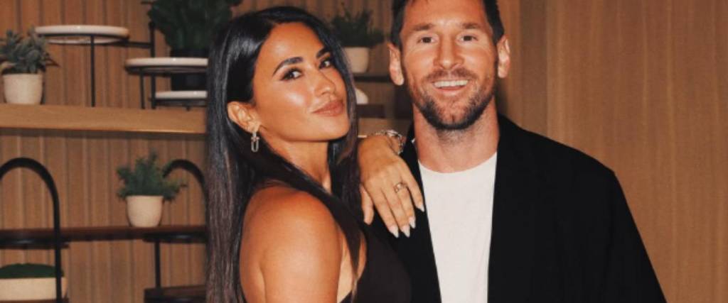 Antonela Roccuzzo junto a Lionel Messi.