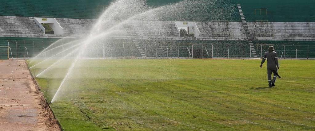 Las obras en el estadio no avanzaron de acuerdo a lo esperado, según la Conmebol.