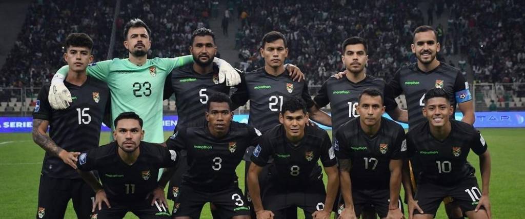 La selección nacional, que estrenó su uniforme de color negro, tuvo un buen desempeño ante Argelia.