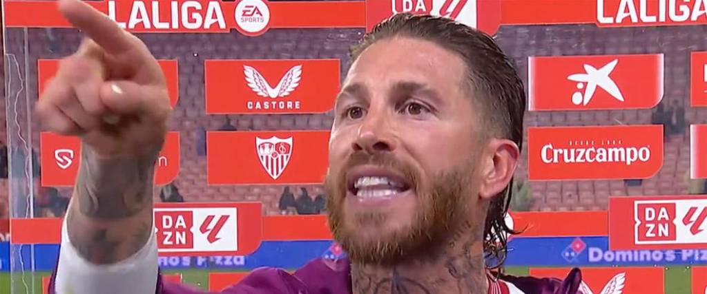 Sergio Ramos no pudo contener su bronca contra un aficionado del Sevilla y este lo mandar a callar.