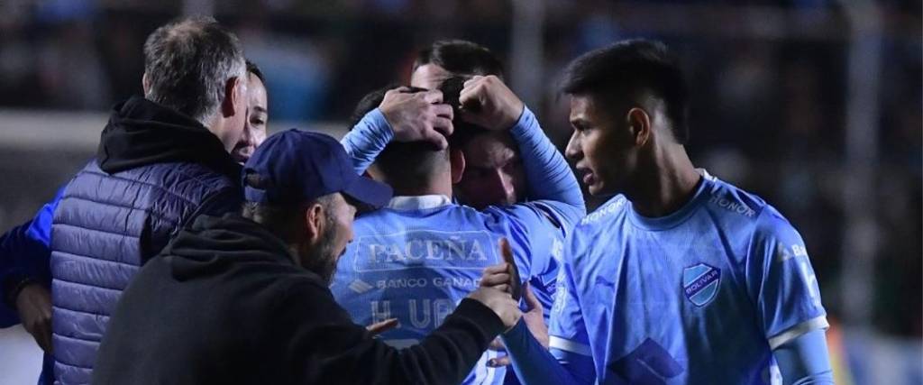 Los celestes lograron el triunfo ante Palestino para terminar en el primer lugar de su grupo en la Copa.