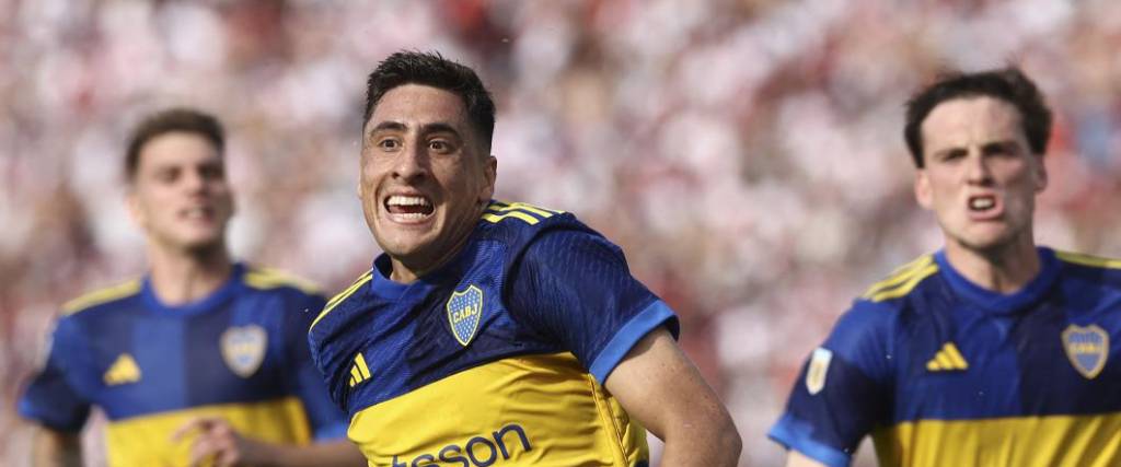 Miguel Merentiel anotó un doblete para la victoria de Boca Juniors en el clásico ante River Plate.