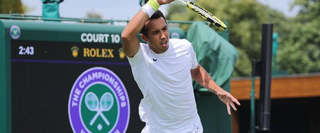 El tenista volverá a competir en Wimbledon este miércoles después que su partido se aplazara por la lluvia.